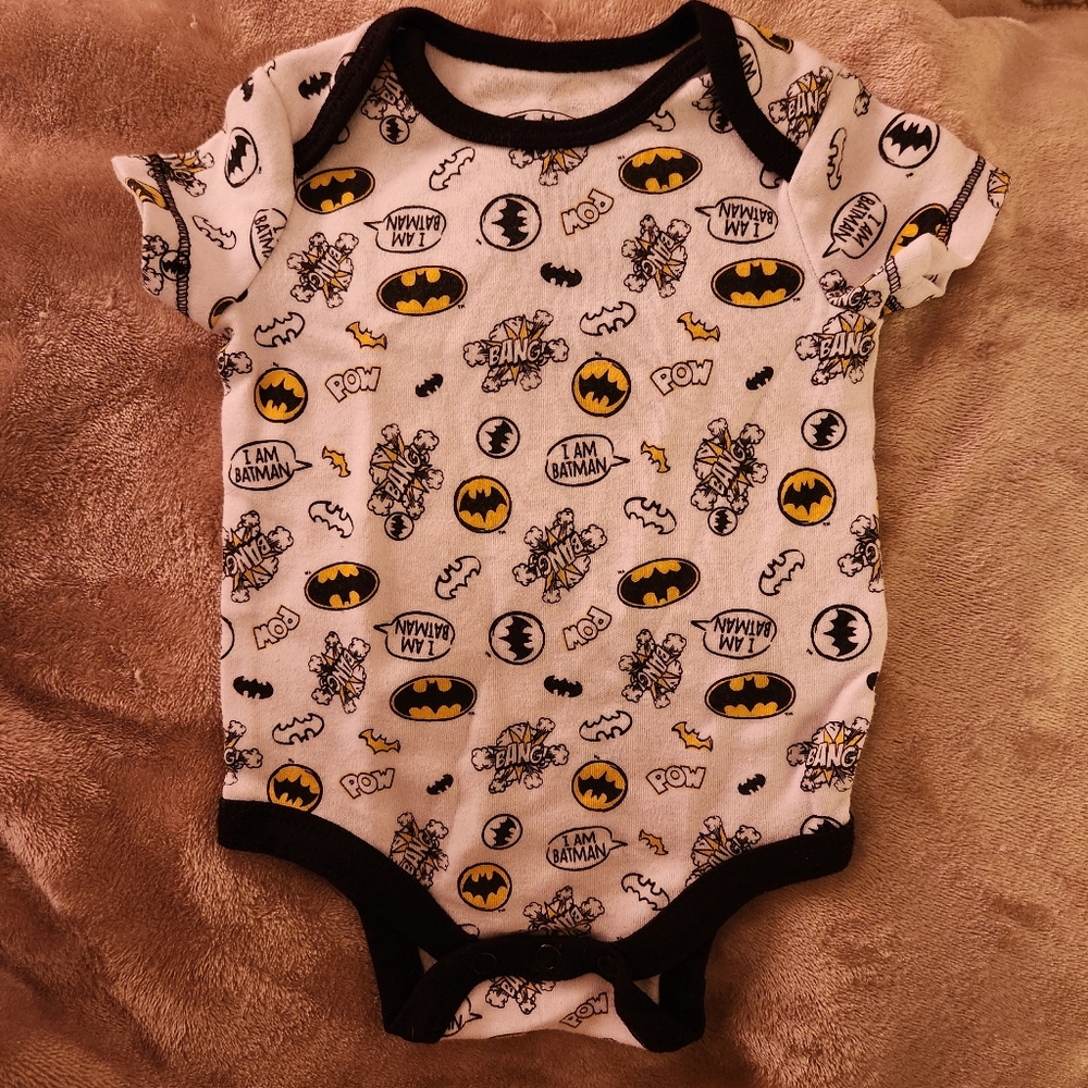๐ 3/$10 3 Newborn Baby Superhero Onesies โ Spiderman, Batman, Marvel - Picture 2 of 10